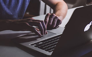 AYX GAME-国足失利，媒体标题文案痛彻心扉，国足总结失败 低估对手