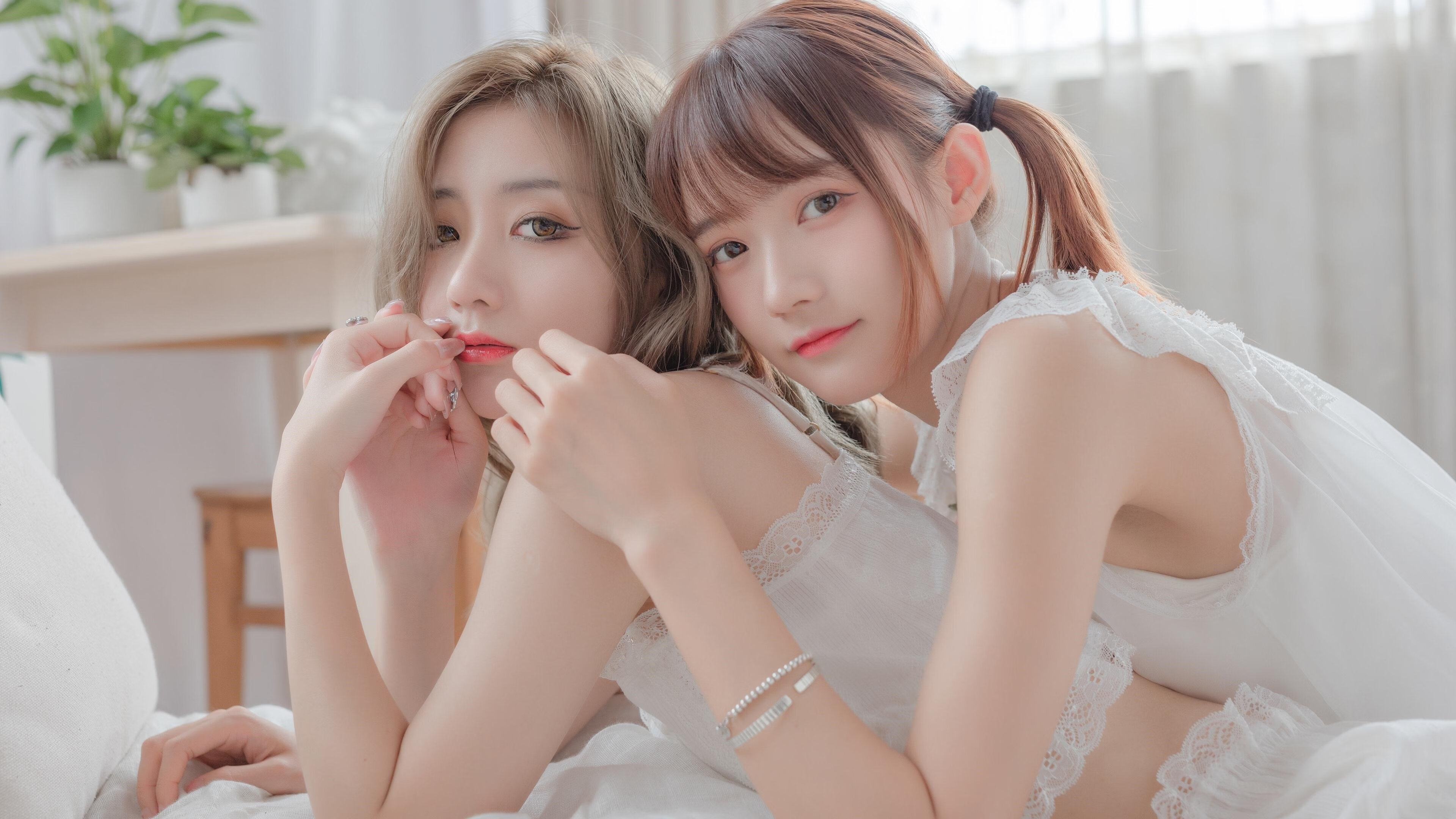 爱游戏娱乐-埃弗顿击败费耶诺德保持英超前十位置，英超 埃弗顿