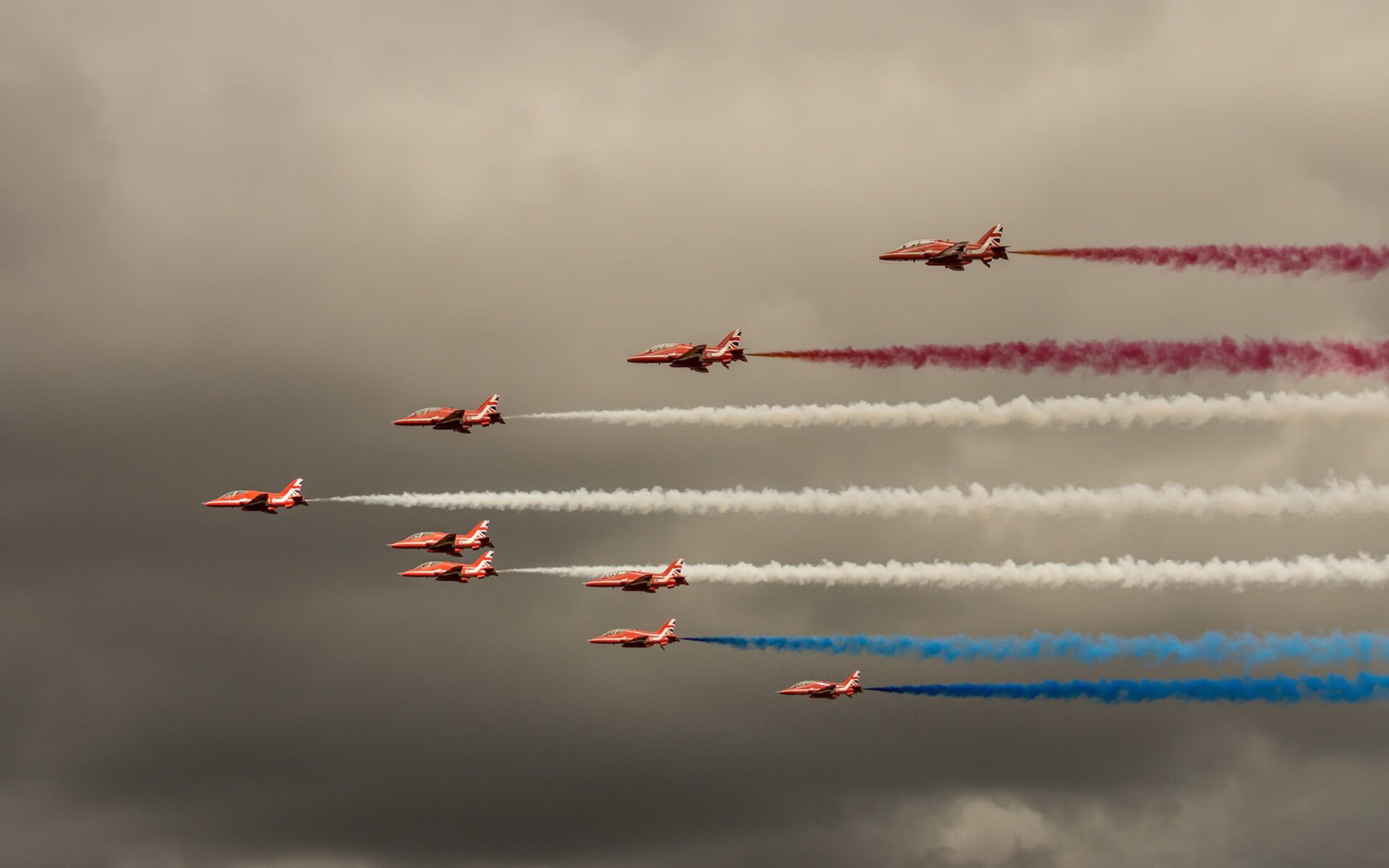 爱游戏娱乐-曼联U18梯队新星上演大四喜，引多家豪门关注，曼联u18球员名单