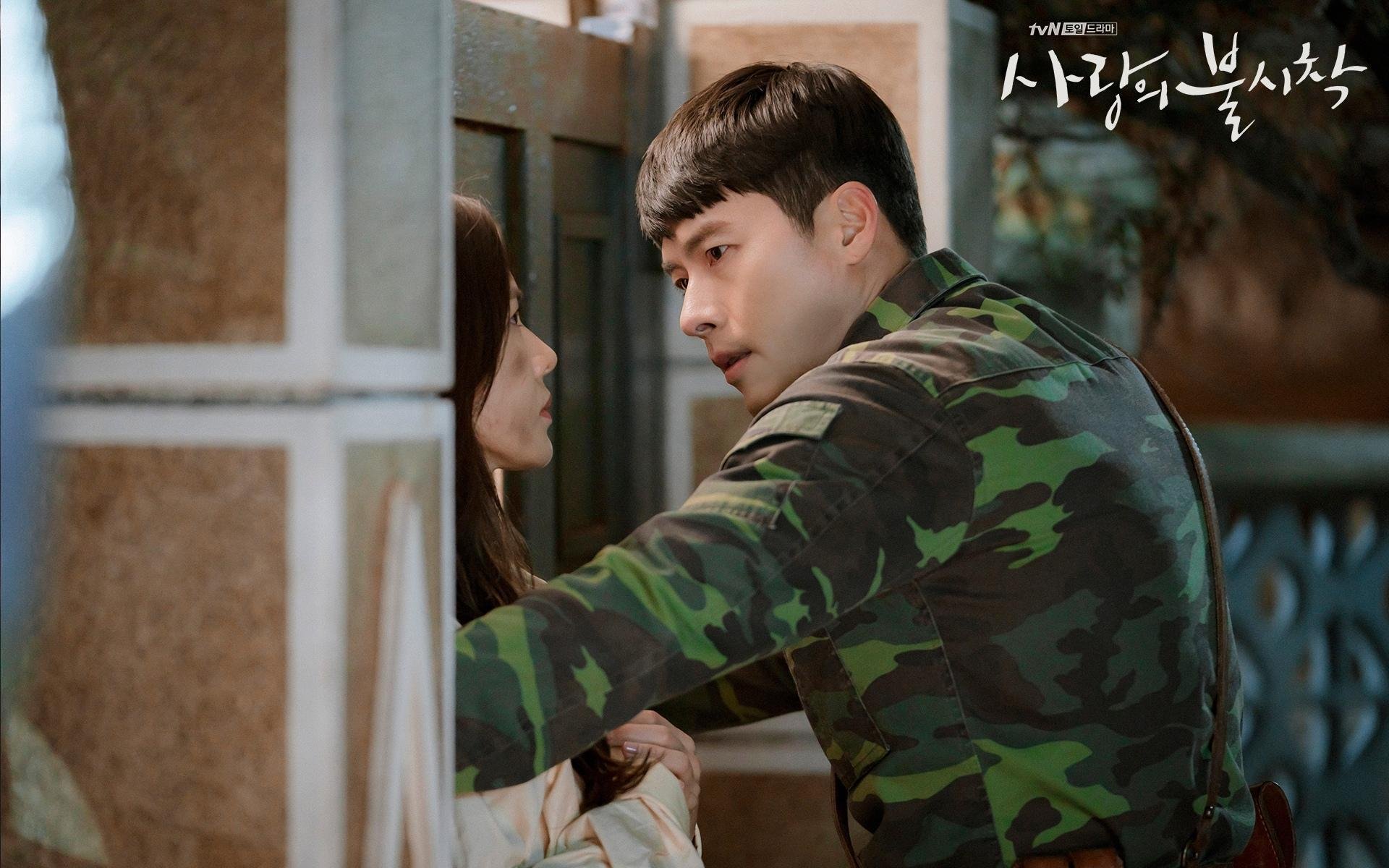 爱游戏娱乐-“高新体育中心：武术选手展现超凡体能与技巧，比赛高潮迭起”