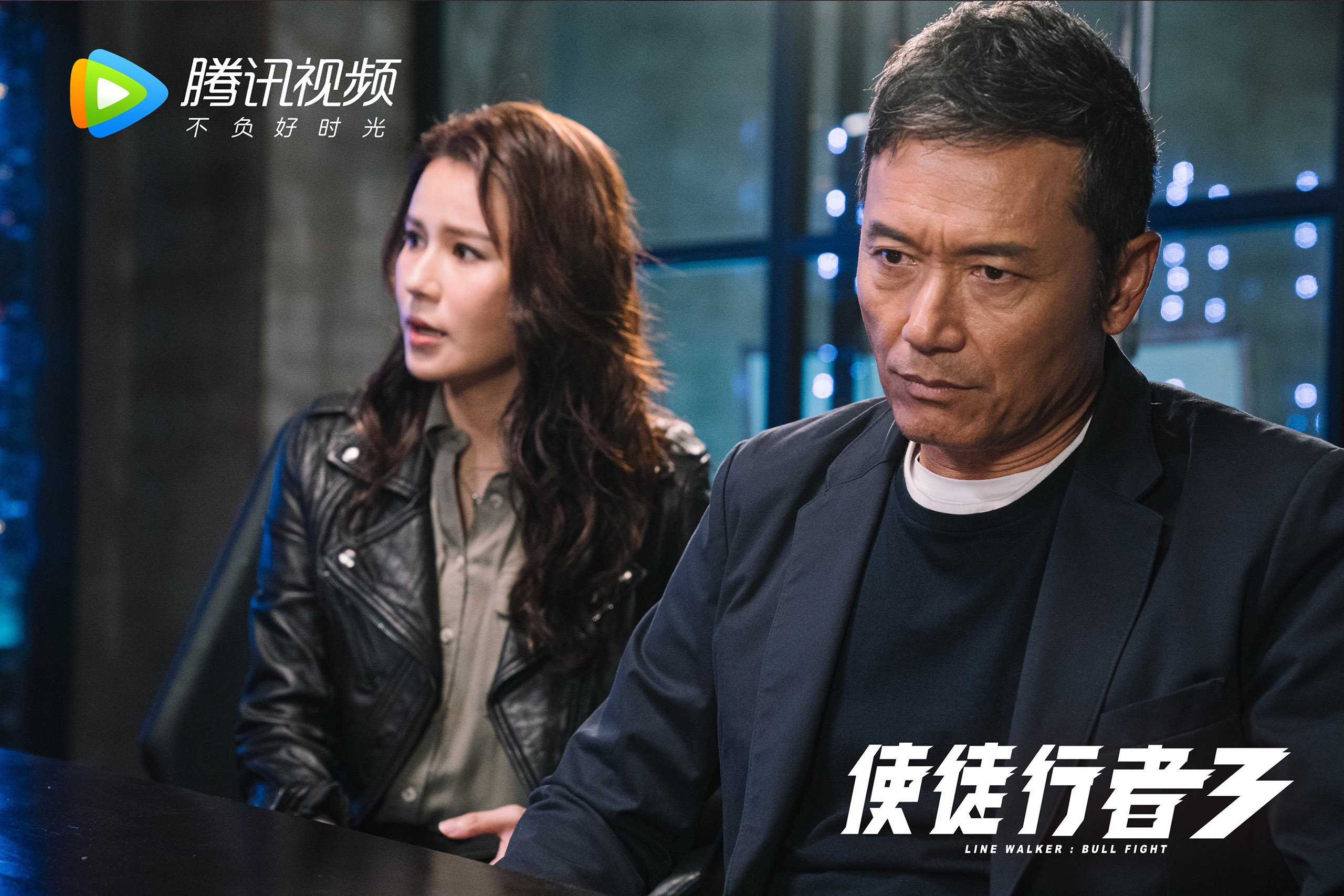 AYX SPORTS-库里拍摄球技教学视频上线即热播，库里打球视频素材